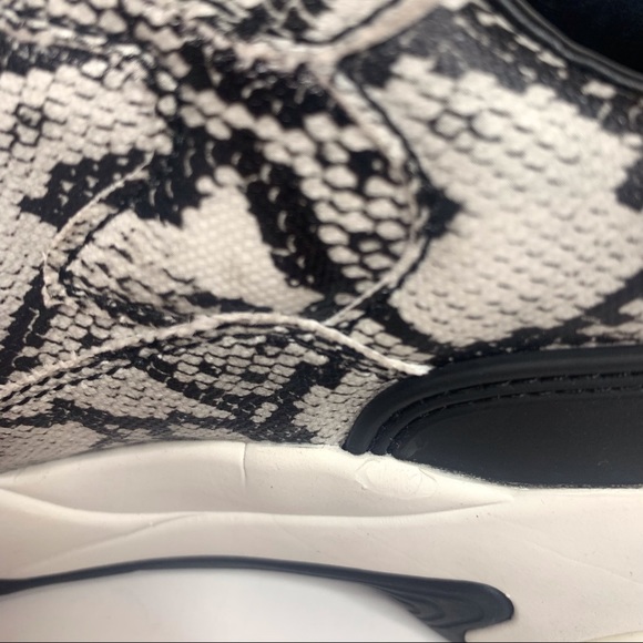 ❌SOLD❌ Bershka Snakeskin Print Platform Sneakers Shoes Womens Sz EU: 39, US: 8.5 - Picture 11 of 11